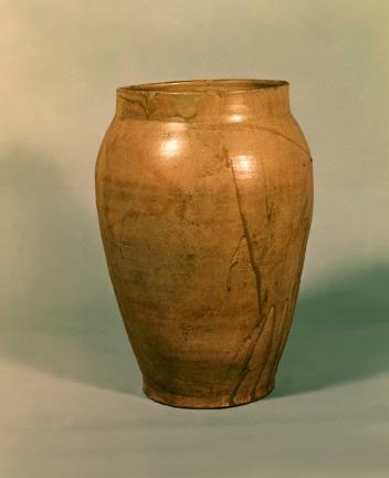Celadon Jar with the Inscription of the Fourth Year of the Sunhwa period